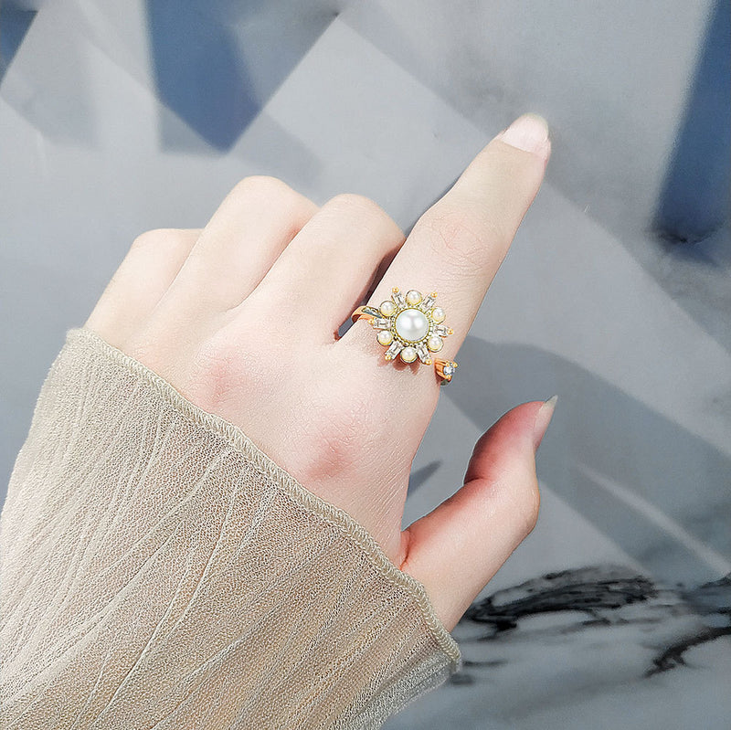 Rotatable Gold Open Pearl Ring for Women